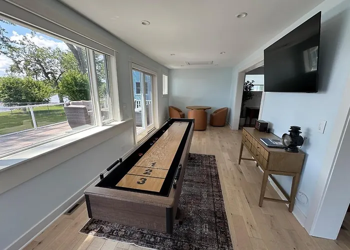 Ferienhaus Riverfront Entertainment Haven *